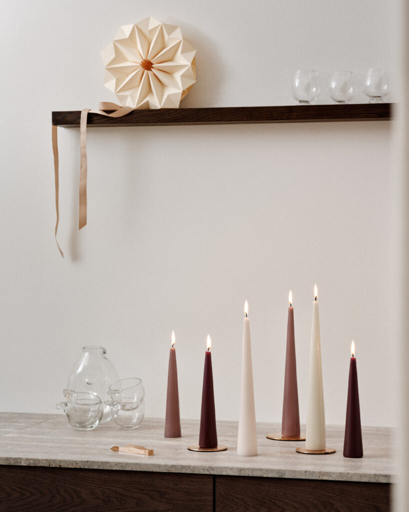 Ester & Erik - Cone Candle 25cm - Raw Black