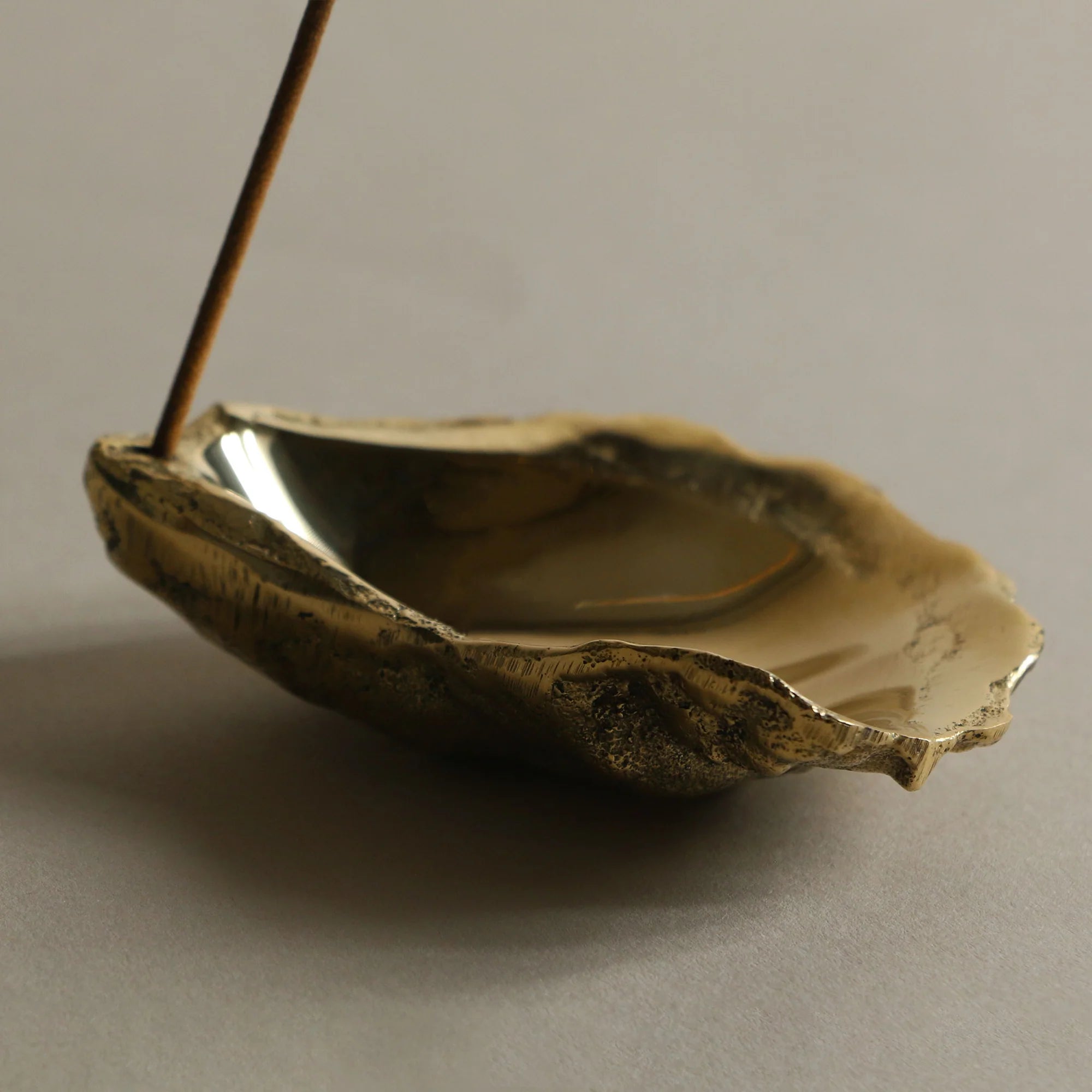 Oyster Incense Holder